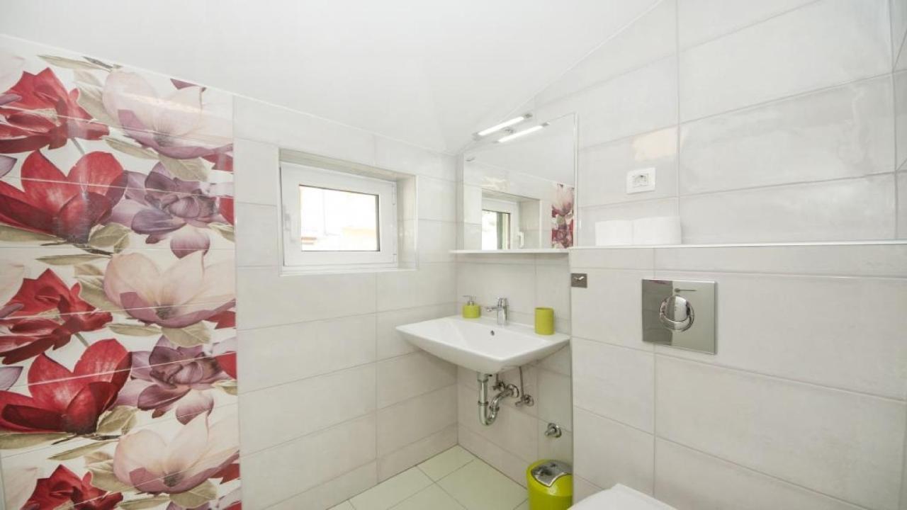 Apartments Angela บาชกาโวดา ภายนอก รูปภาพ